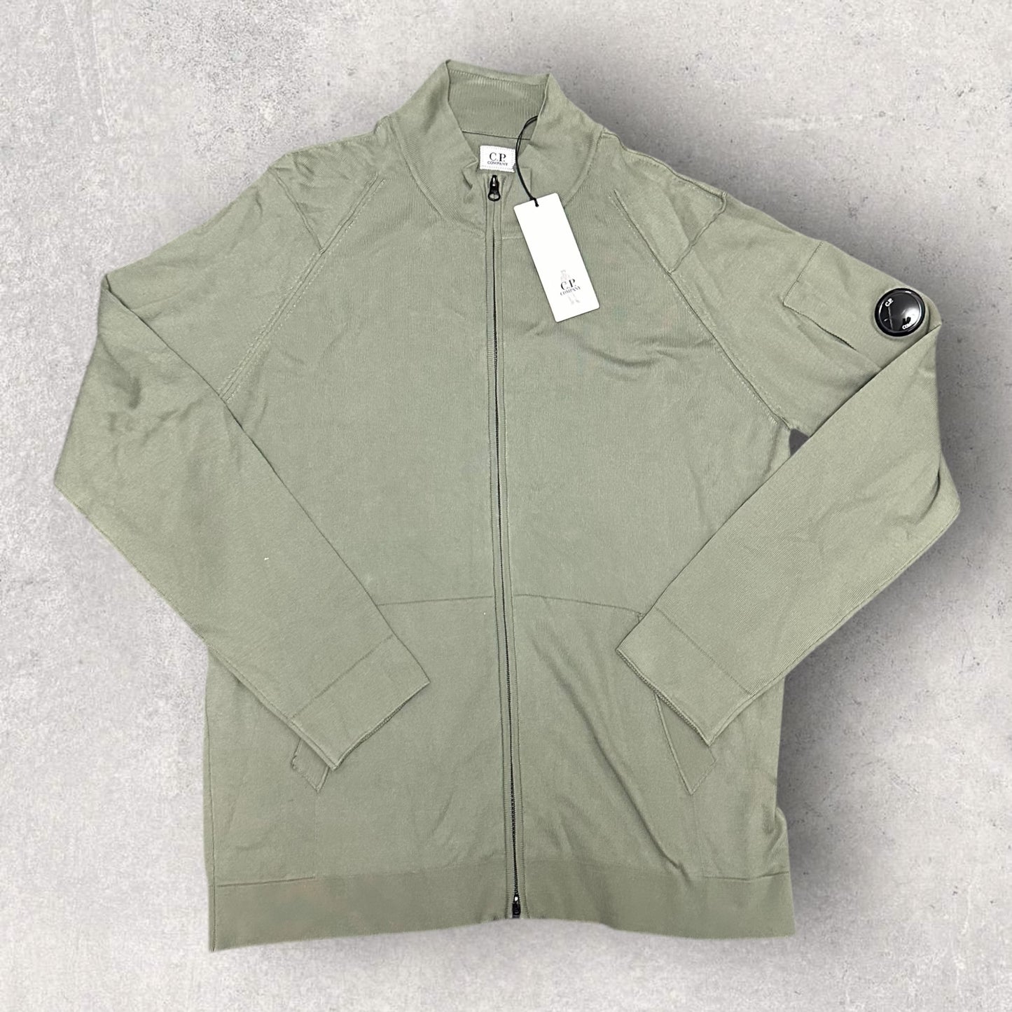 CP Company Zip-up Knit (L 22.5”)